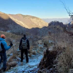 Trekking sulle Alpi Apuane sentiero CAI panoramico