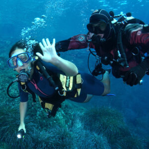 Immersione per principianti con istruttore di argentario divers